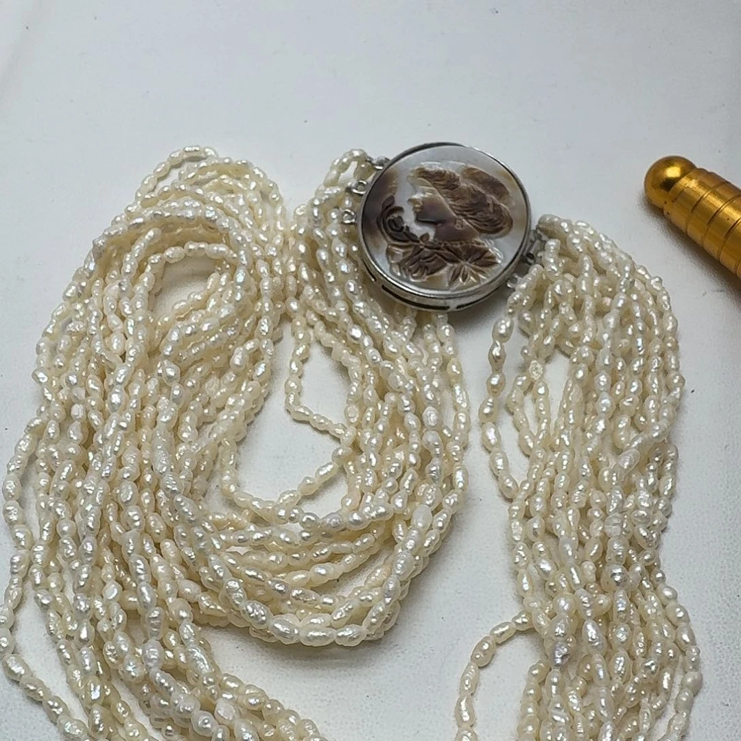 未镶嵌颈饰淡水珍珠