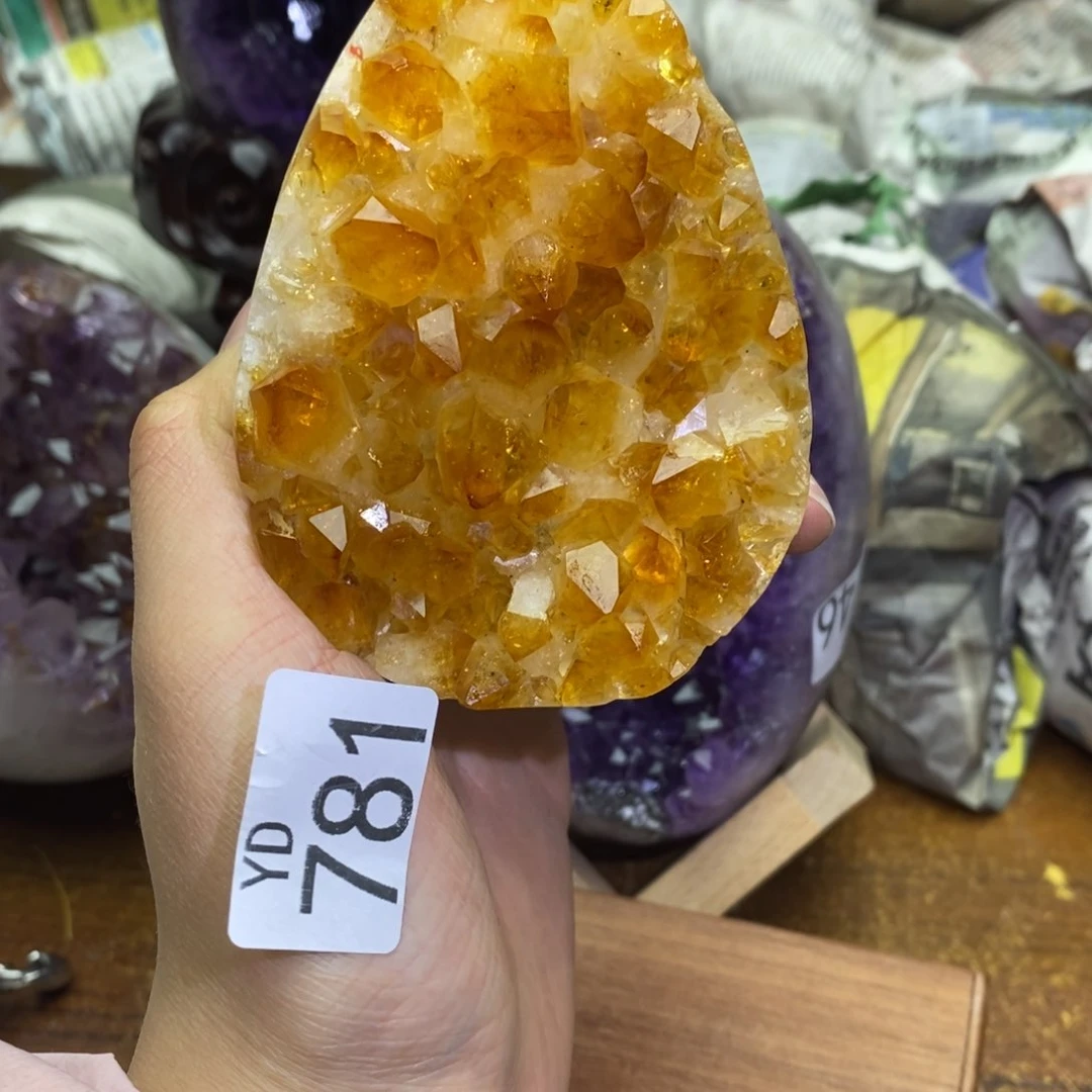 水晶大型摆件（非配饰）未镶嵌