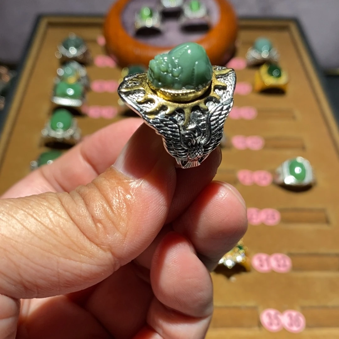 和田玉未镶嵌戒指