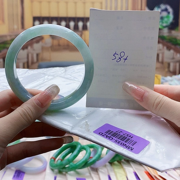 翡翠手镯未镶嵌Fcc