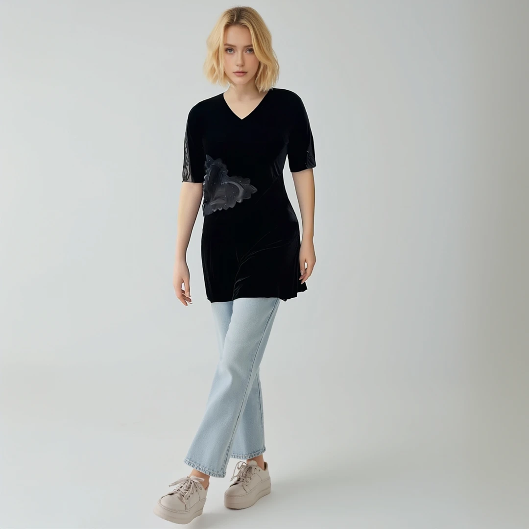 2025刺绣腰花打底衫