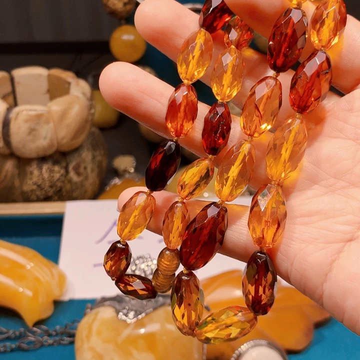 琥珀颈饰未镶嵌波兰设计款琥珀蜜蜡