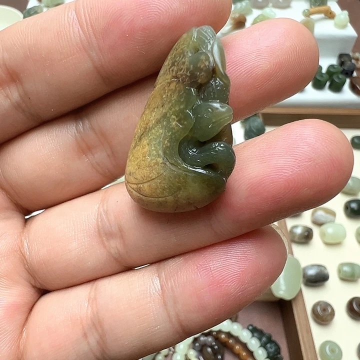未镶嵌和田玉珠宝半成品