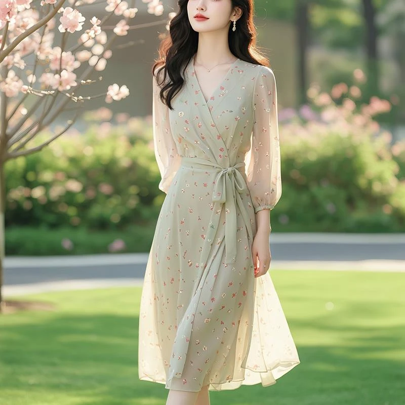 魅言新款浅绿色碎花v领收腰显瘦雪纺连衣裙夏季女装裙子