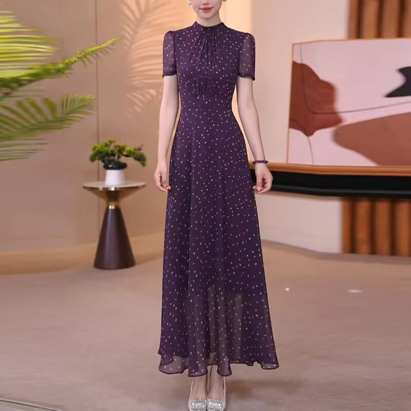 今年流行高端时尚纯色修身显瘦连衣裙2025新款减龄短袖裙子夏季女