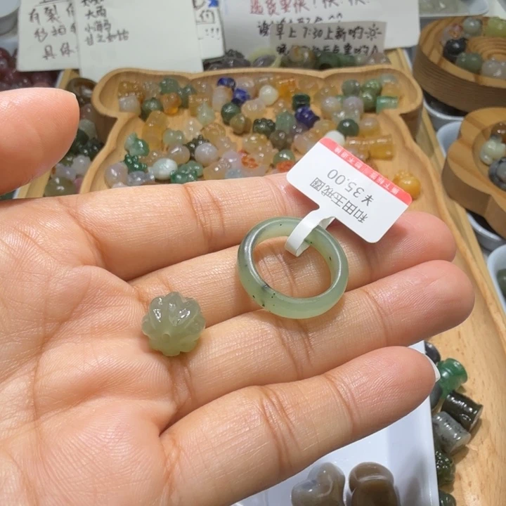 六***哈和田玉未镶嵌珠宝半成品