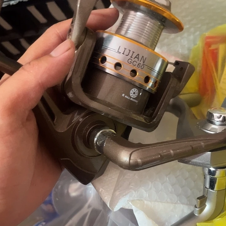 6000香槟色瑕疵放车轮