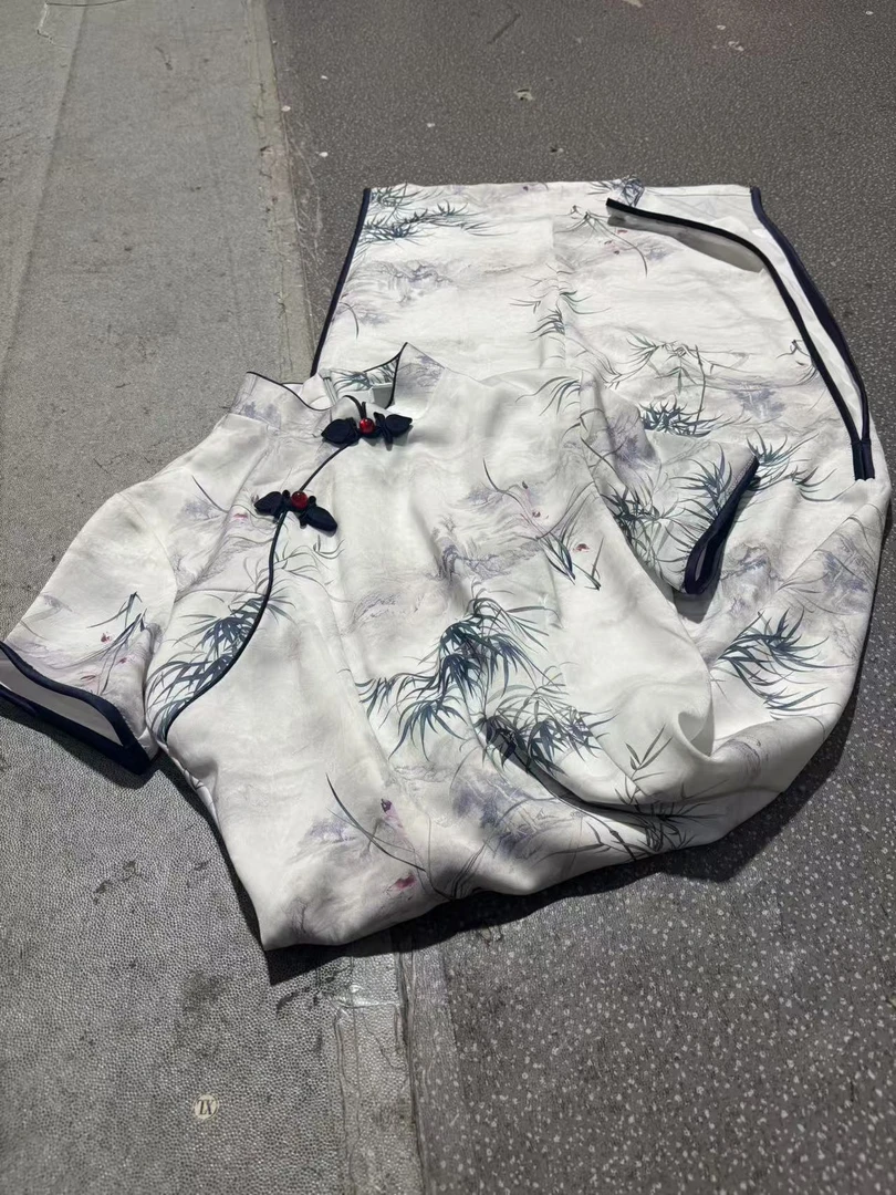 0615 灰色 【节节高】草莓扣 旗袍