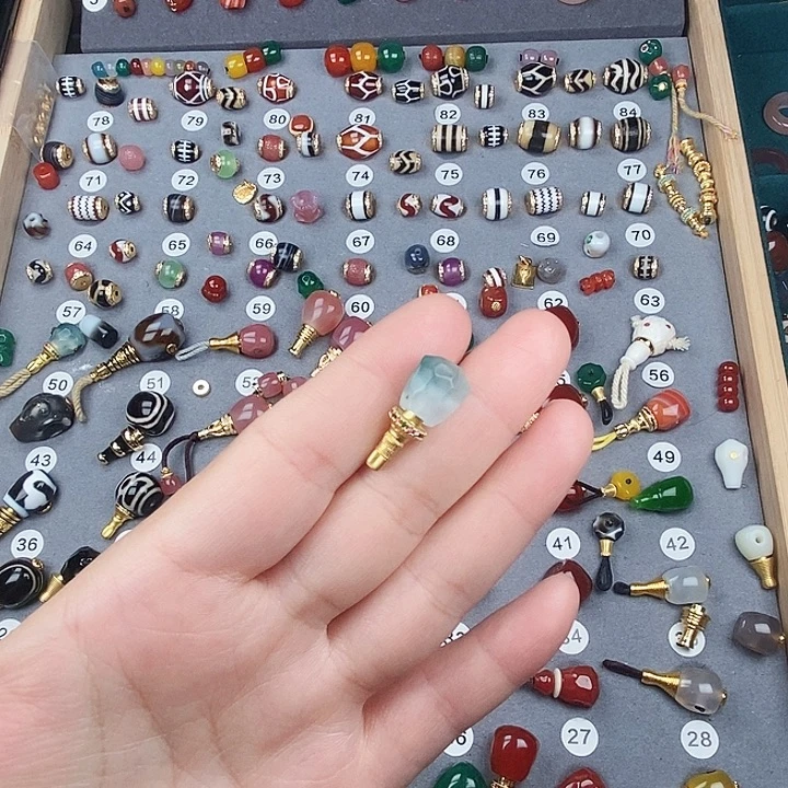 玛瑙/玉髓未镶嵌饰品