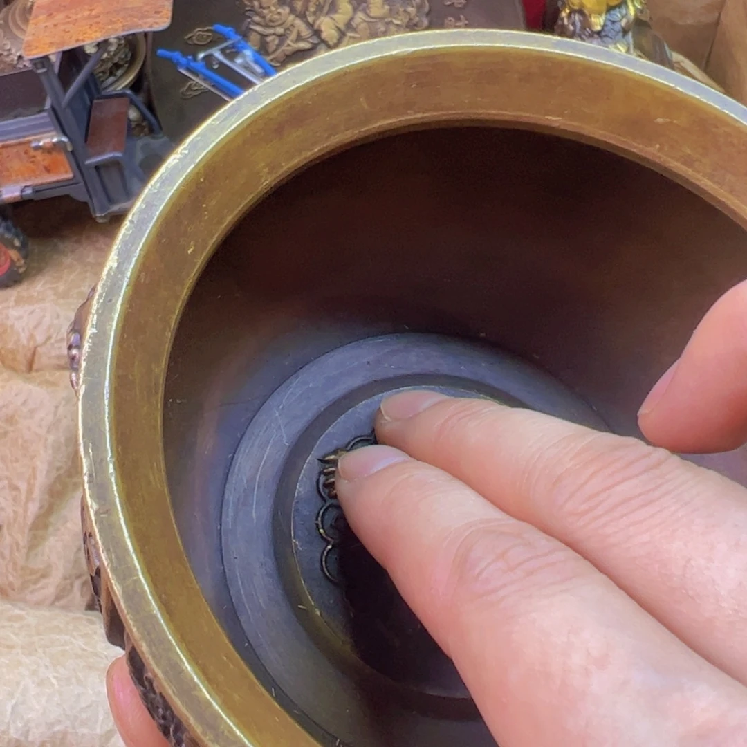 原矿风磨铜金蟾聚宝盆