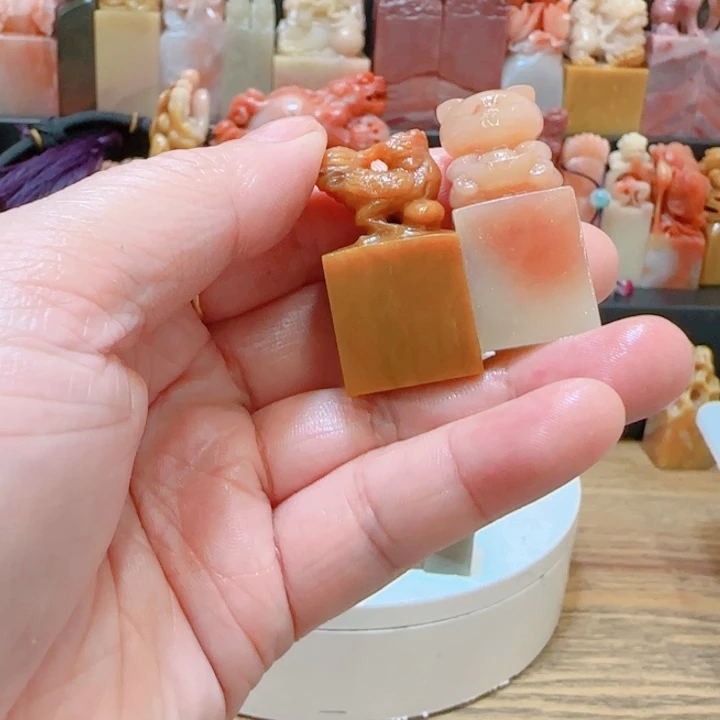 鱼****老挝石000000000000000