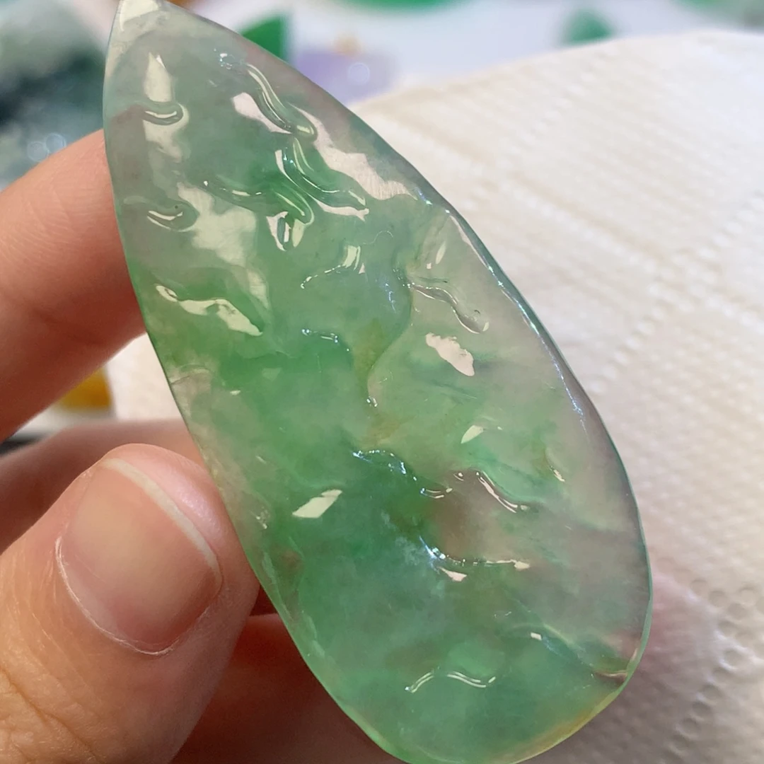 翡翠未镶嵌吊坠(不含链)