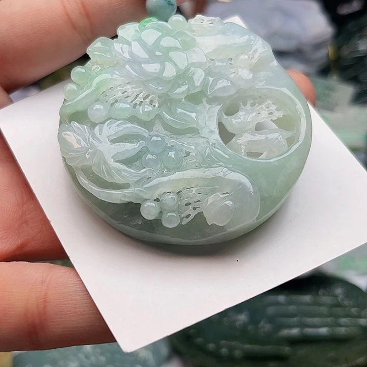 翡翠未镶嵌吊坠(不含链)