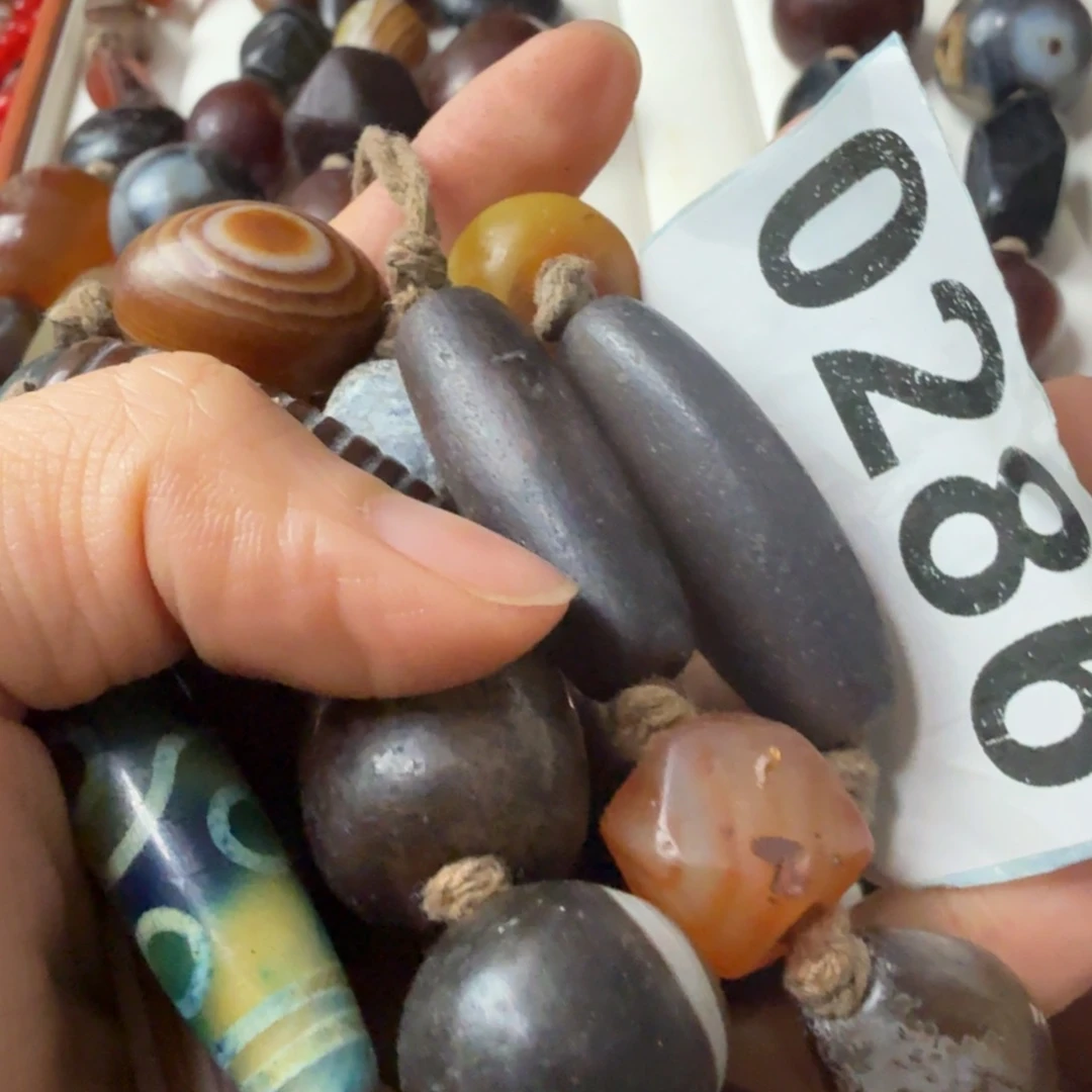 M***9玛瑙/玉髓未镶嵌颈饰