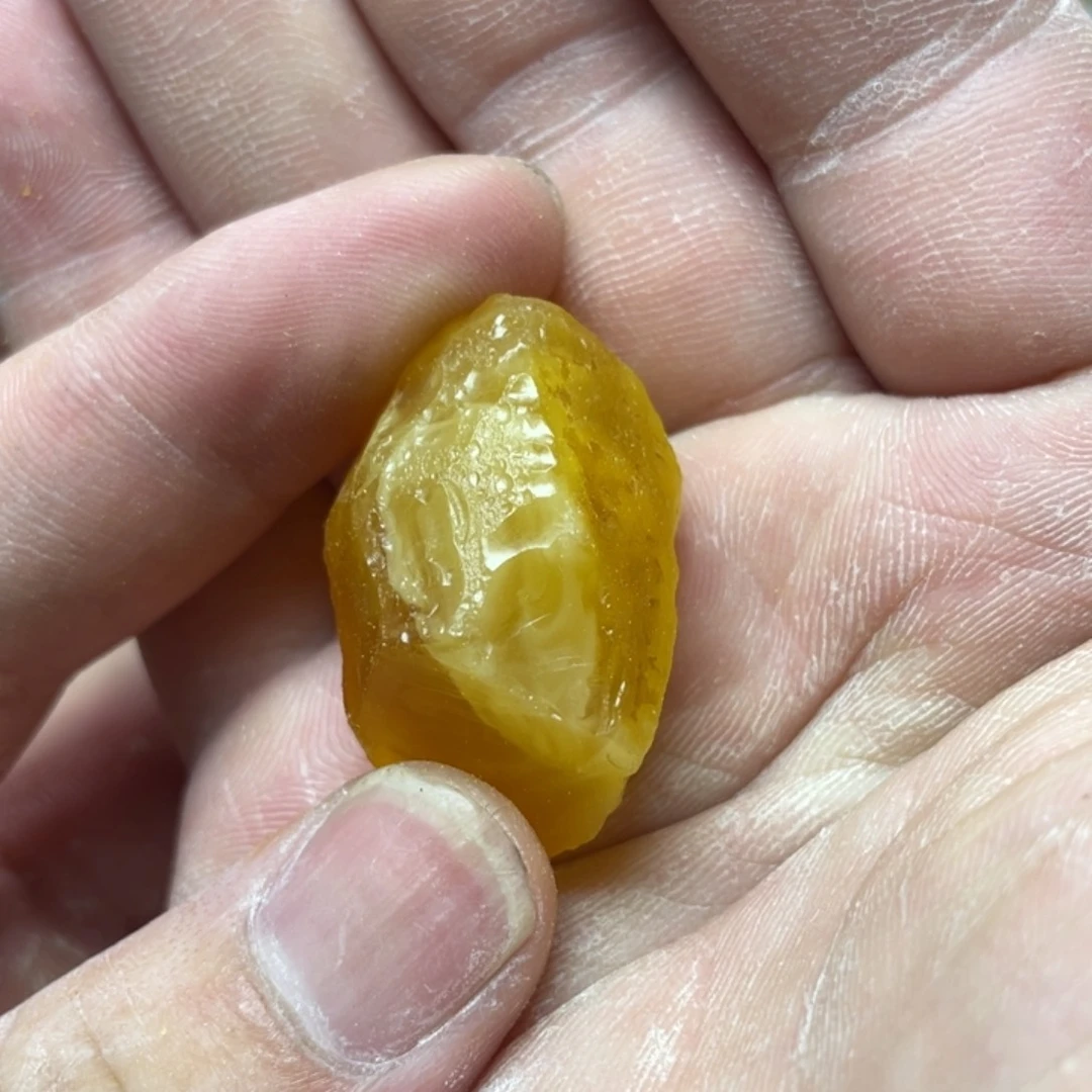定制琥珀未镶嵌齐**王蜜蜡珠子