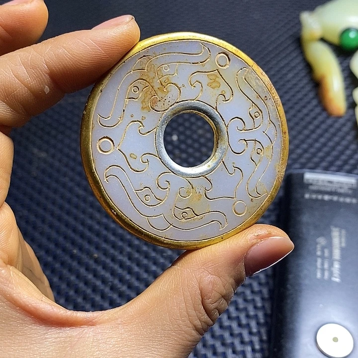 吊坠白玉菩提支持七天无理由