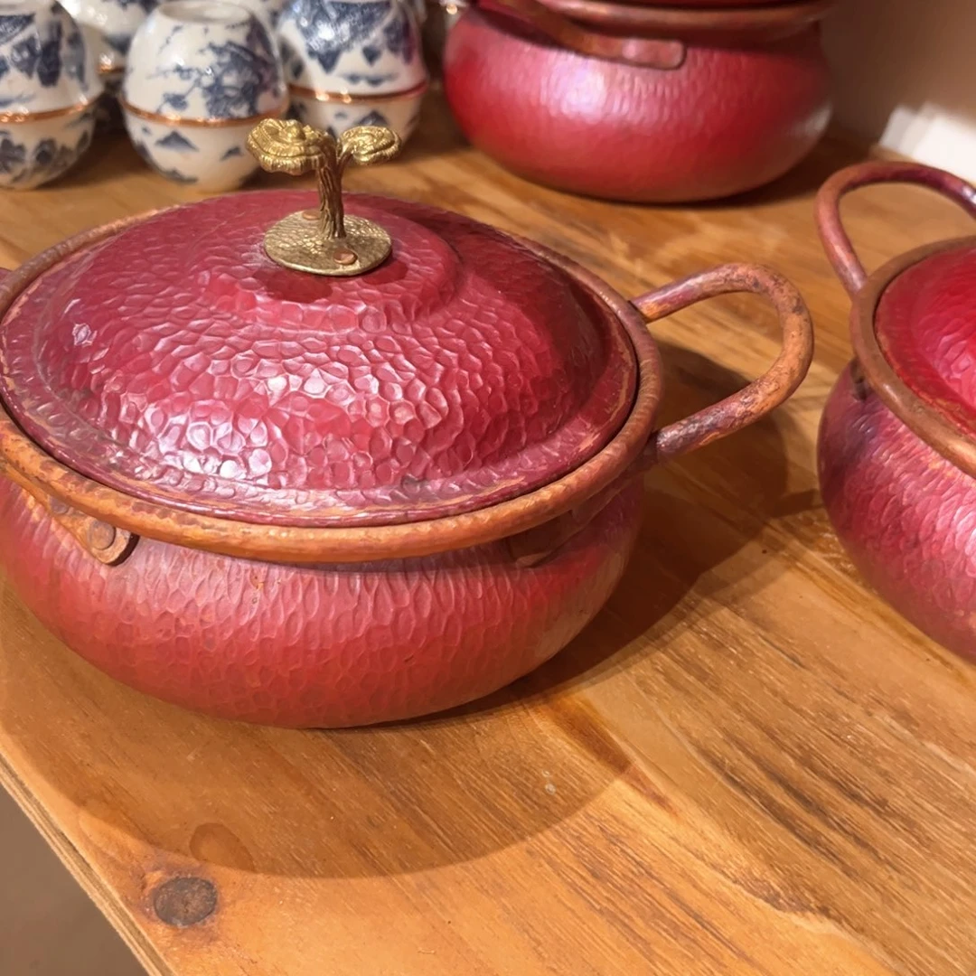 浅汤锅淬火色手工锻打工艺