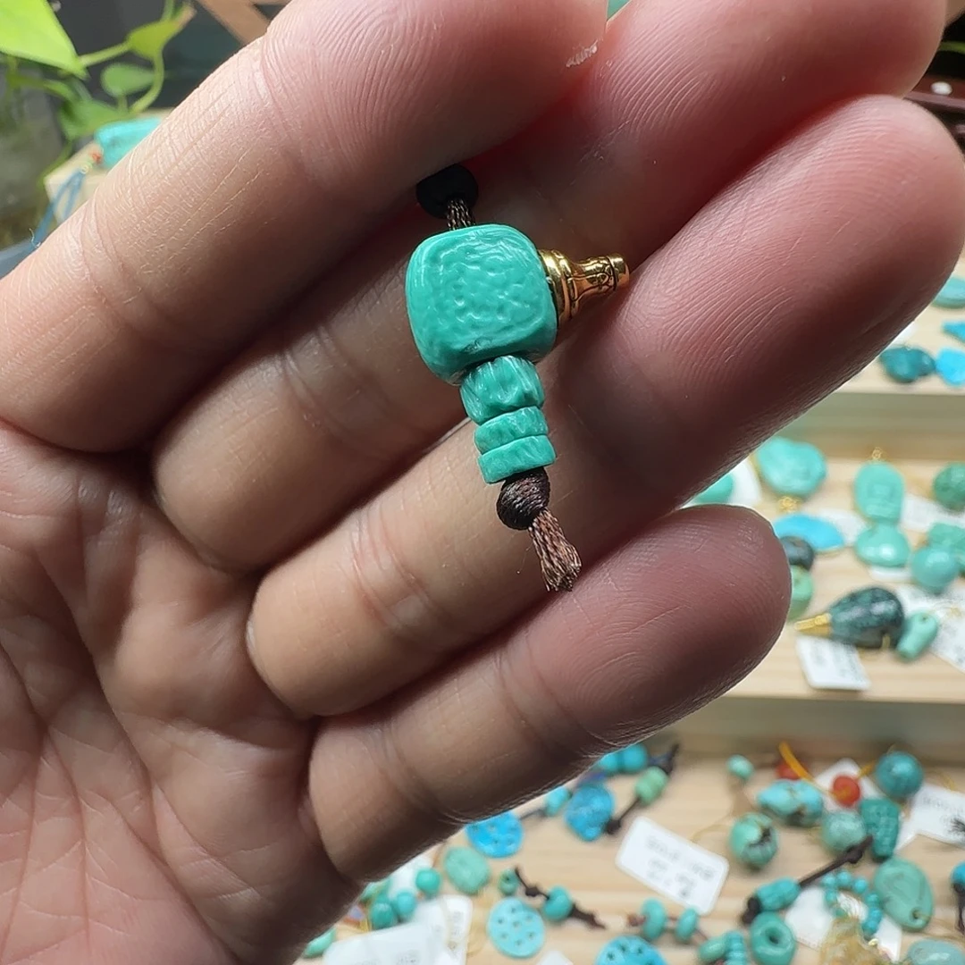 绿松石未镶嵌珠宝半成品