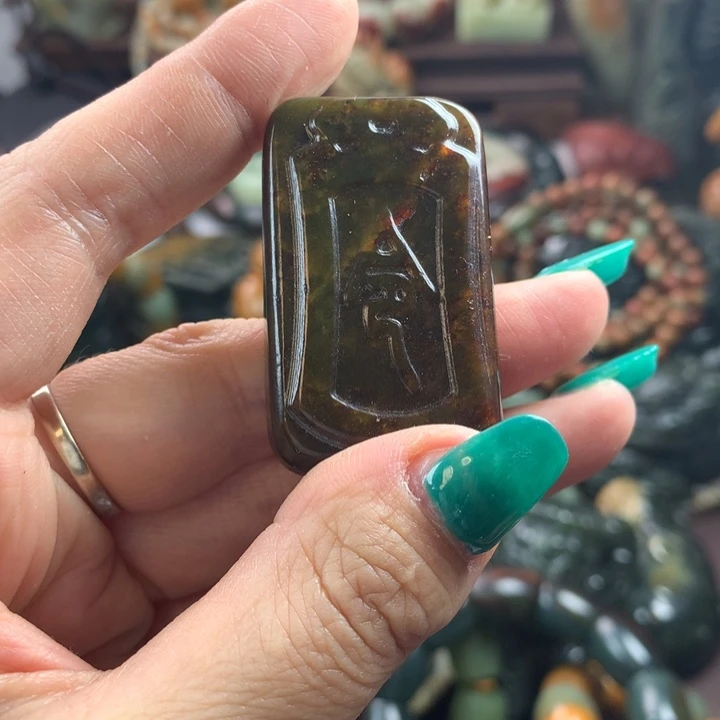 岫岩河磨玉（透闪石质玉）把件未镶嵌