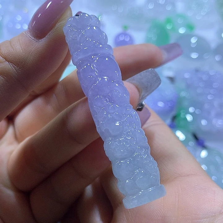 翡翠未镶嵌颈饰天然翡翠A货吊坠