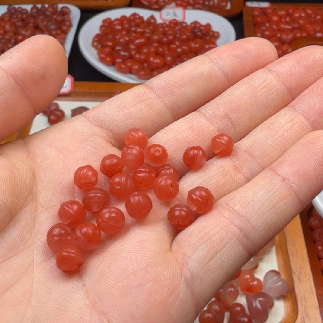 芊***M南红玛瑙未镶嵌吊坠(不含链)