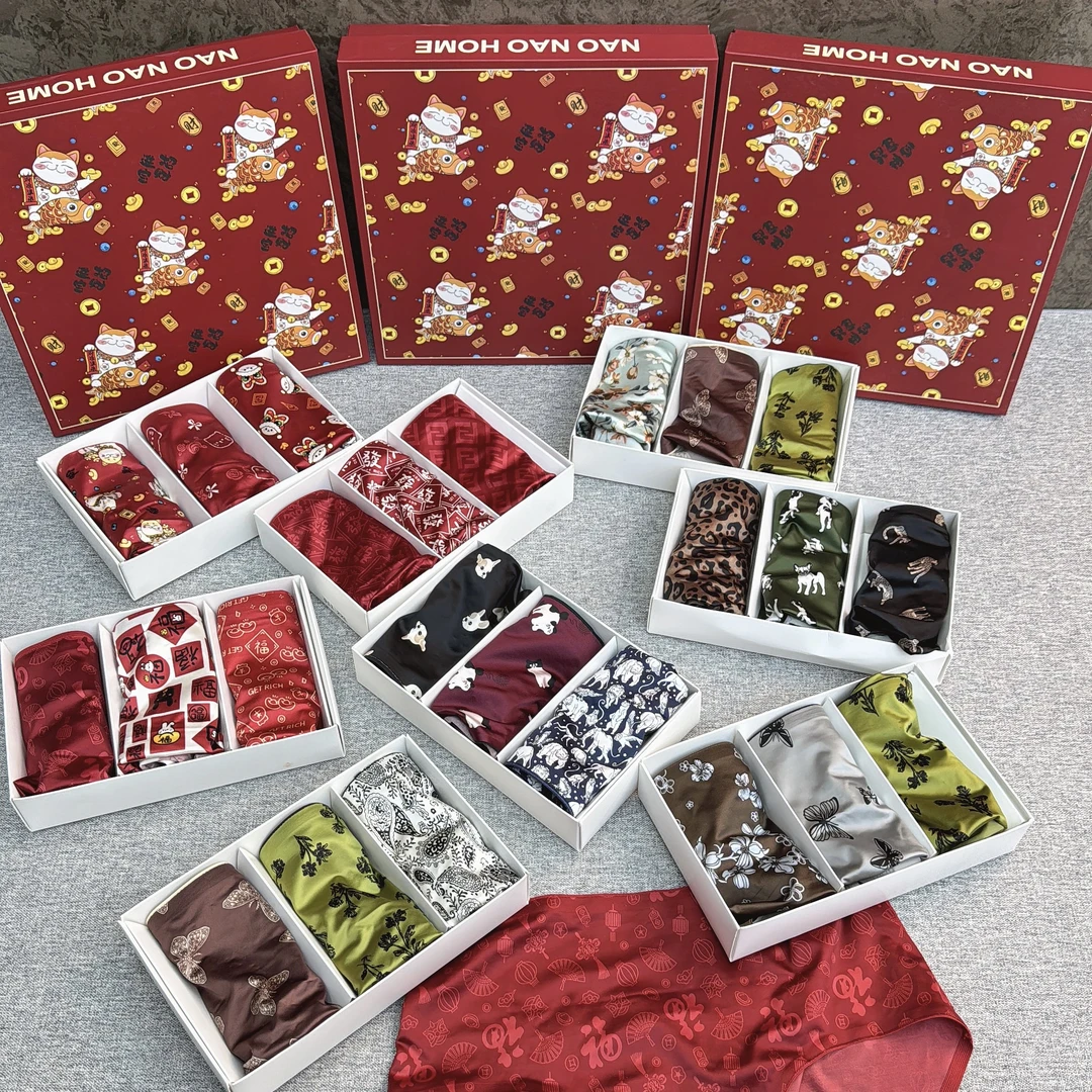 666 中高腰华尔缎含蚕丝底裆包臀无痕女士三角内裤