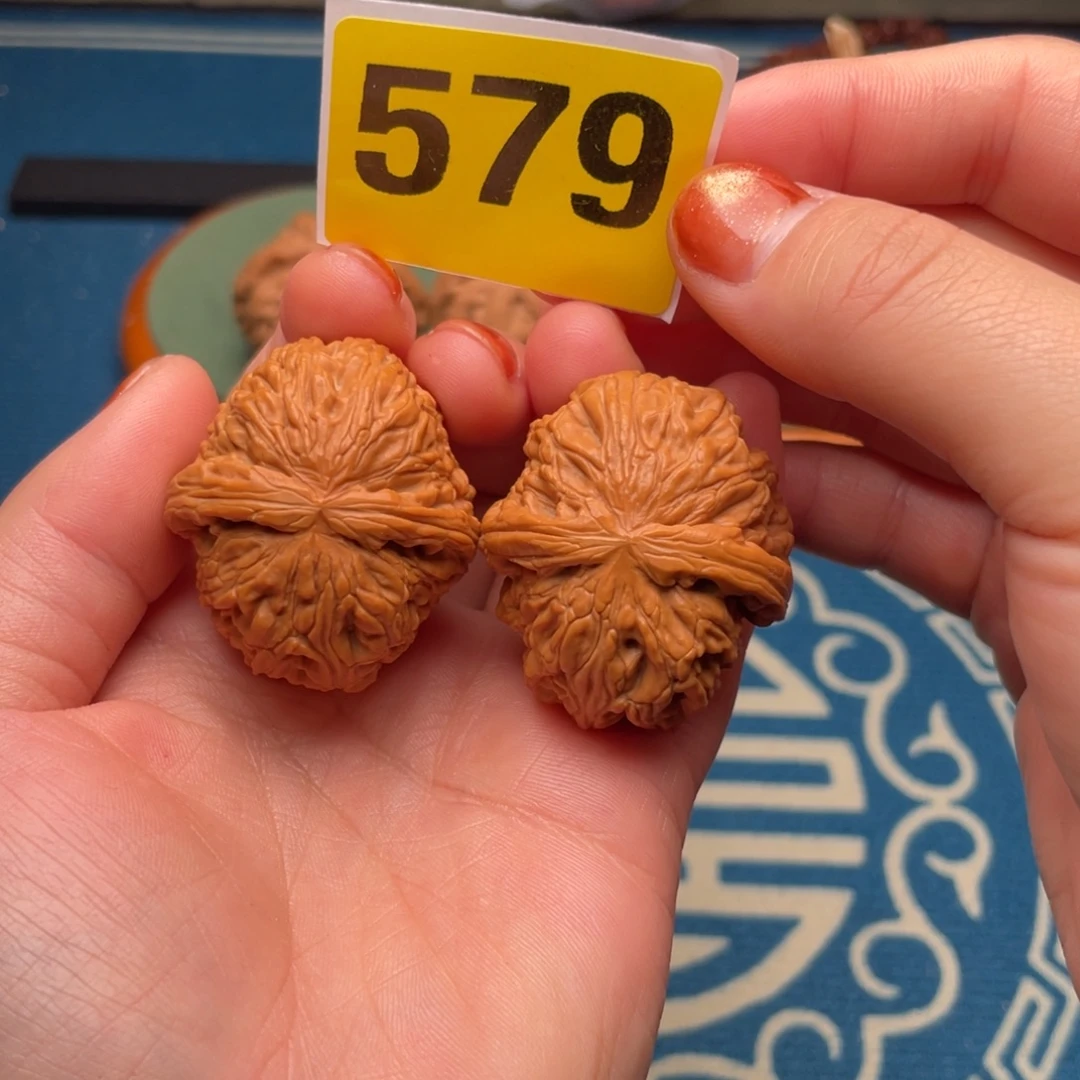 文玩核桃吊坠34.5白狮子579号