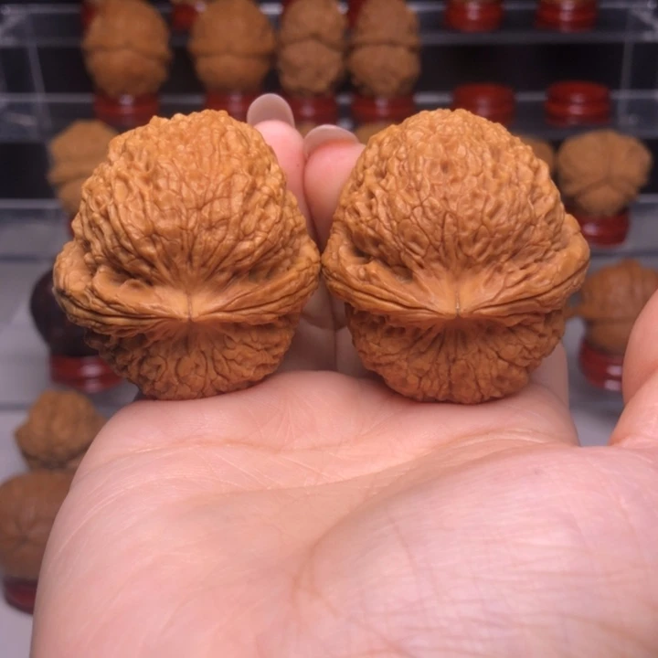 文玩核桃吊坠@**生30铁狮子