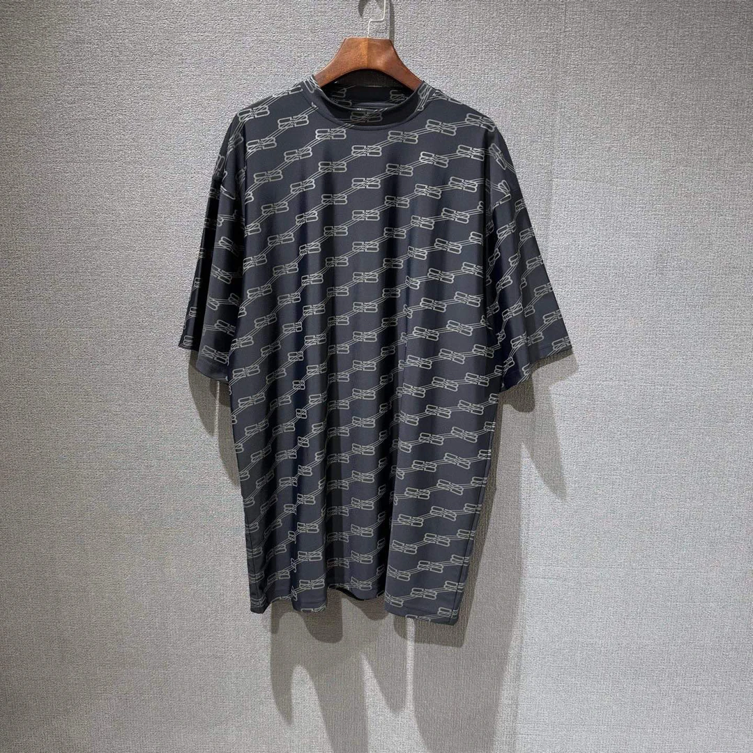 未使用 Balenciaga/巴黎世家 锁扣满印短袖T恤 全新xs码/4799