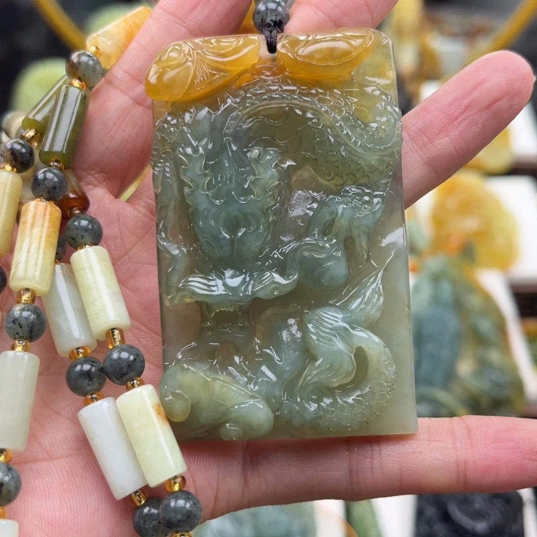 李***哥岫玉未镶嵌挂件挂件