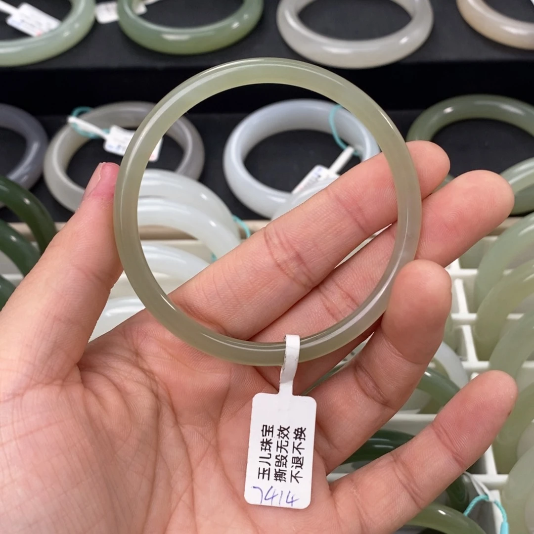 和田玉手镯未镶嵌58.59