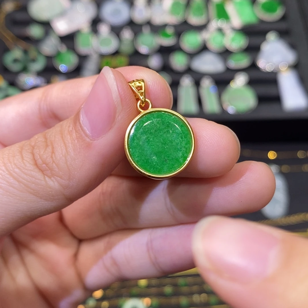 翡翠银S925镶嵌颈饰圆牌