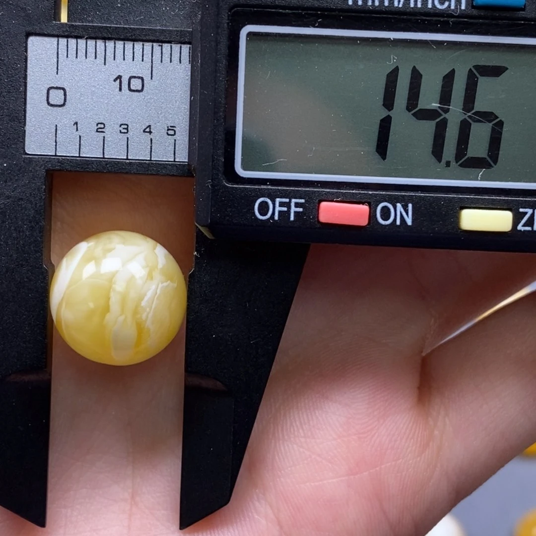 未镶嵌琥珀裸石路****S纯天然