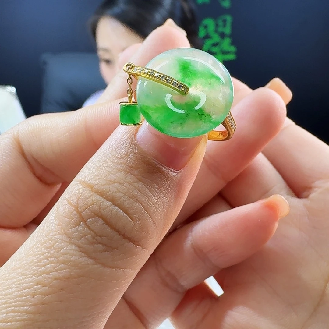 翡翠戒指18K金镶嵌18k镶嵌