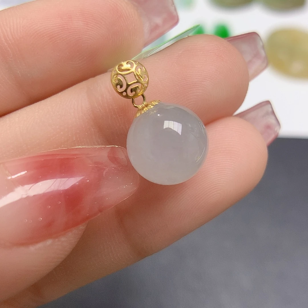 翡翠颈饰18K金镶嵌吊坠