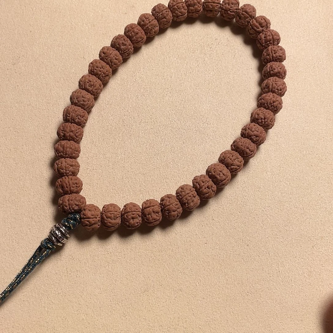 T***s吊坠金刚菩提老树王