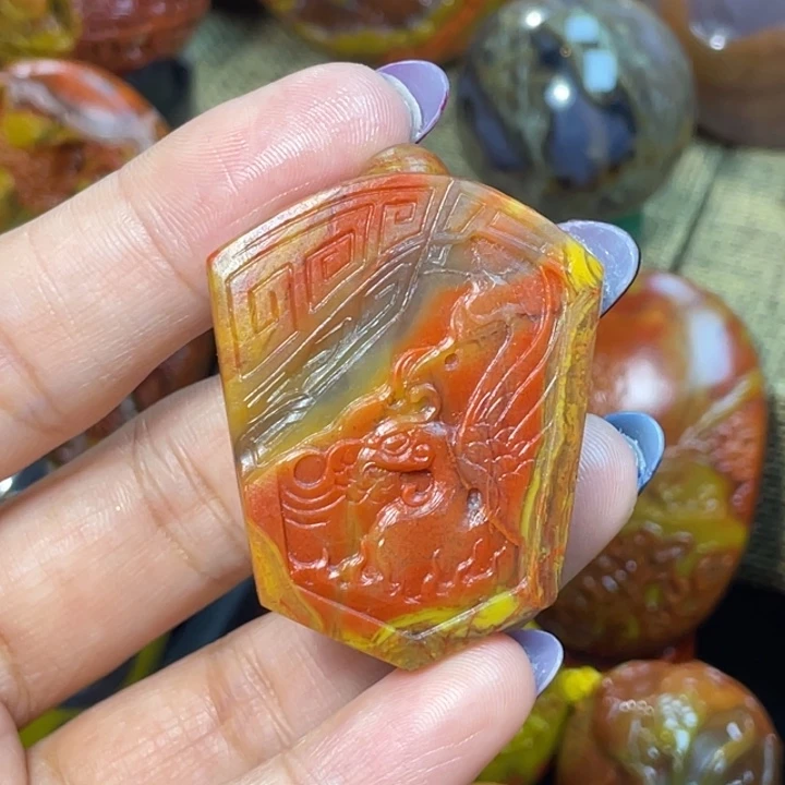 玛瑙/玉髓未镶嵌珠宝奇石