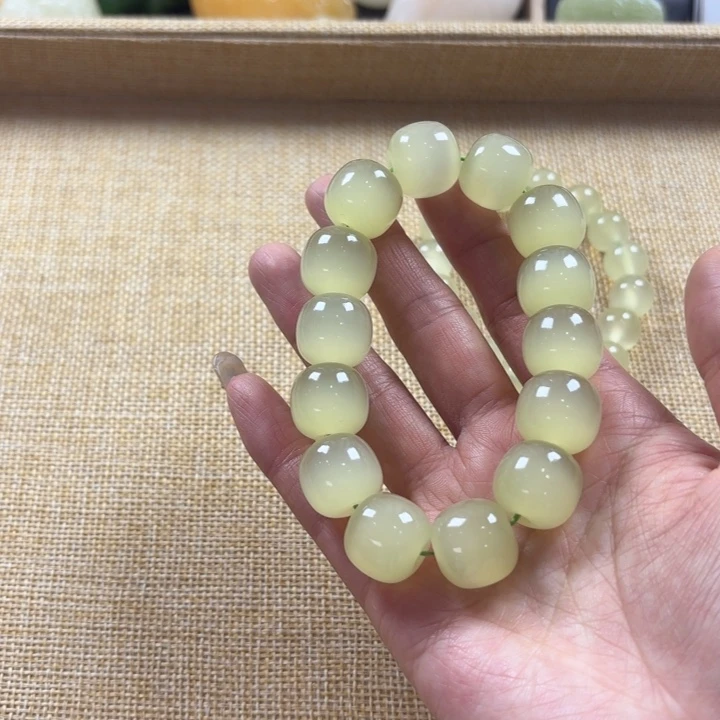 1***2石材昆仑山脉猫眼手串