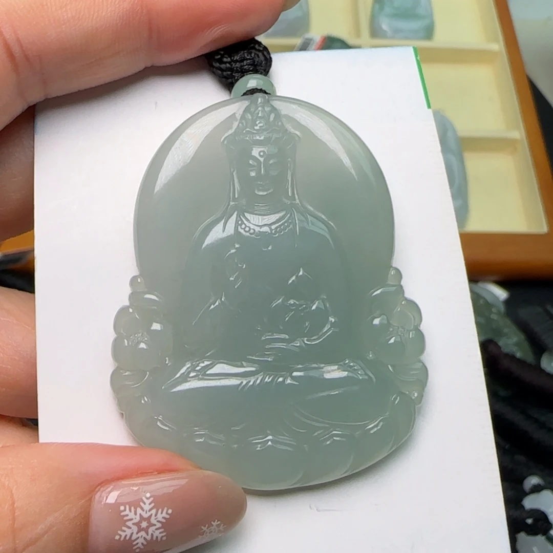 云***山翡翠未镶嵌颈饰