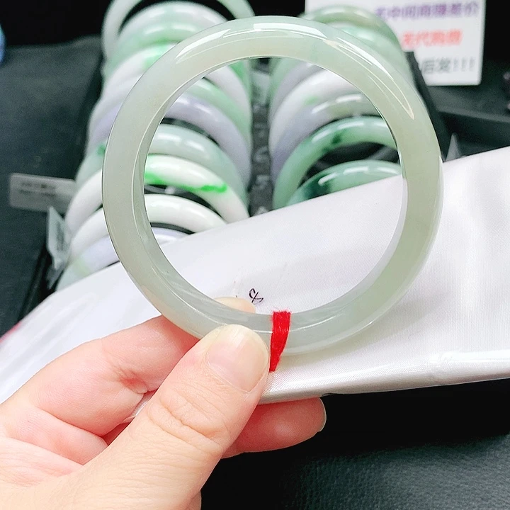 翡翠未镶嵌手镯60