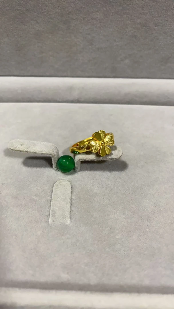 A673阿文专属金色精工四叶草戒指 玛瑙珠 渡金 饰品多样性发货