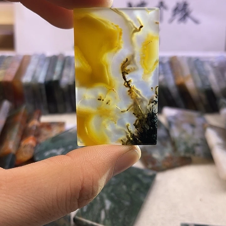 低***间玛瑙/玉髓未镶嵌颈饰