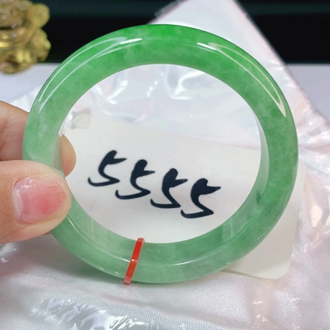 翡翠手镯未镶嵌54圈强推