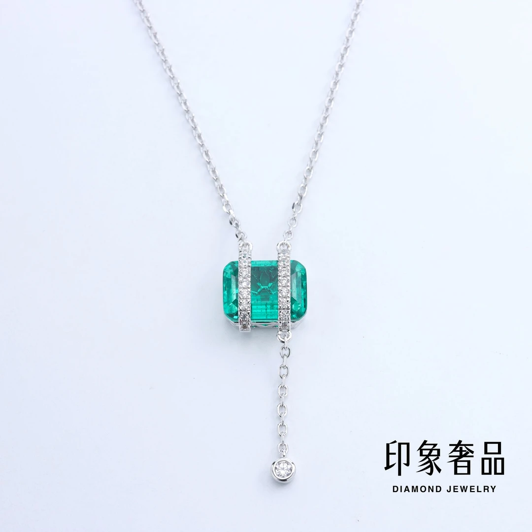 吊坠  印象高奢  高品豪镶设计款电光绿吊坠LD0174