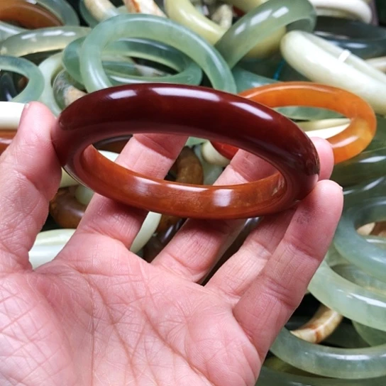 蛇纹石玉手镯未镶嵌侯*