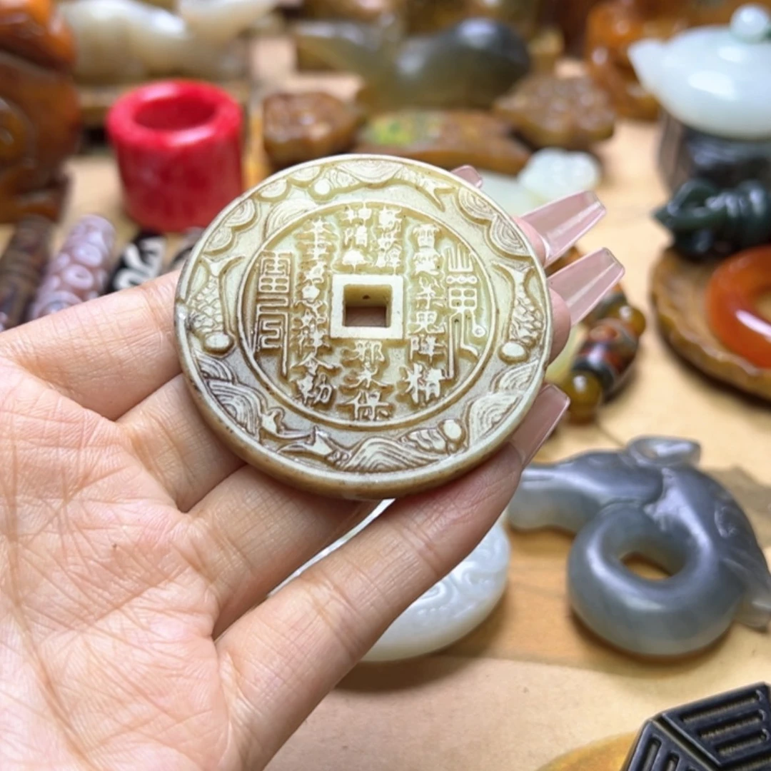 【闪购商品】蛇纹石玉颈饰未镶嵌