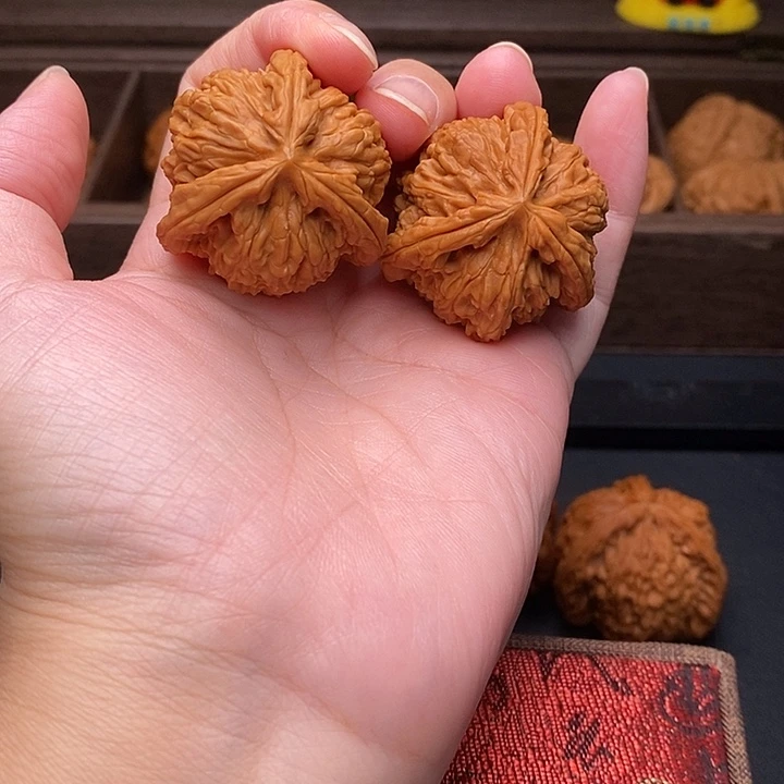 十***度把件文玩核桃白奔