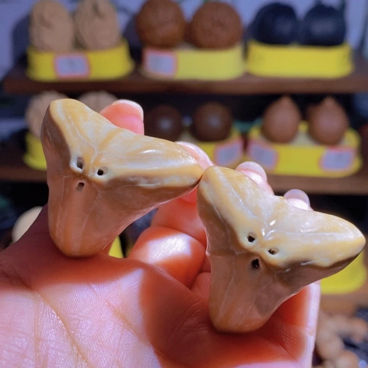 野生三花大橄榄核把件