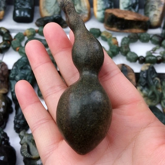 未镶嵌和田玉把件