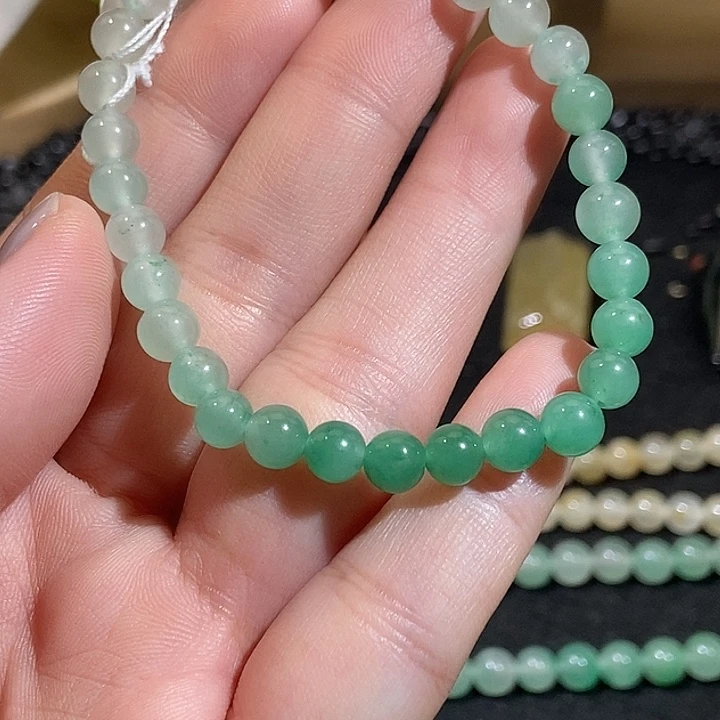 石英质玉非洲翠 二选一未镶嵌